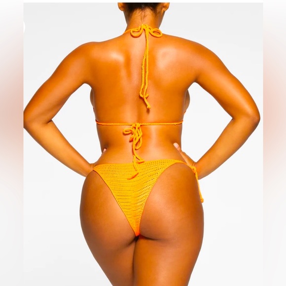 Skims Crochet Triangle bikini top Swimwear Size 4x NWT - Picture 4 of 10